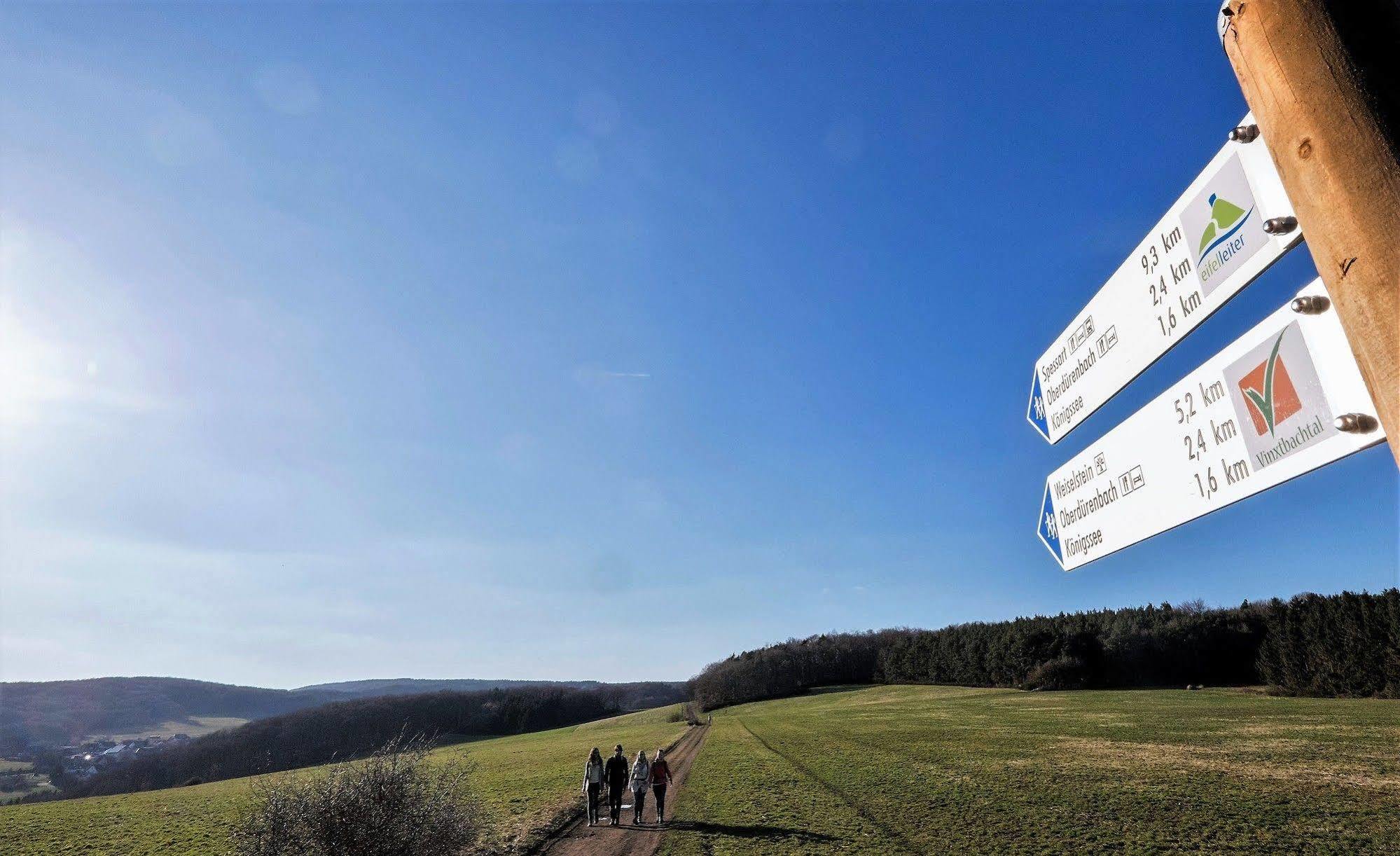 Hotel Und Landgasthof Zum Bockshahn Spessart  ภายนอก รูปภาพ